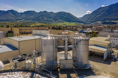 Fabrica de hârtie DS Smith din Zărneşti inaugurează noua staţie de epurare a apelor tehnologice, parte a planului de investiţii de 11 milioane de euro