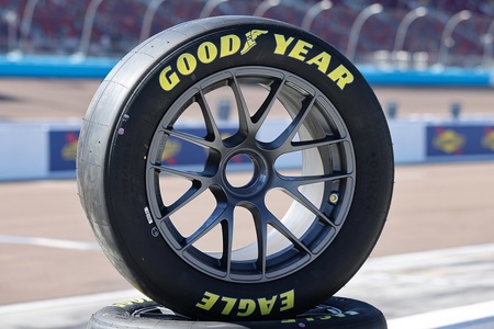 Goodyear Tire & Rubber va desfiinţa 1.200 de locuri de muncă, în cadrul unui program de restructurare