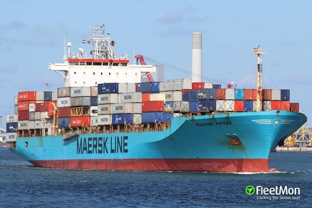 Grupul de transport maritim Maersk a prezentat joi primul său vas portcontainer care funcţionează cu metanol verde