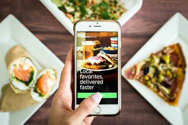 Uber Eats va oferi funcţii AI şi mai multe opţiuni de plată