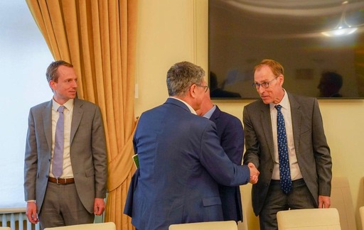 UPDATE - Marcel Boloş: După Comisia Europeană, ne atrage atenţia şi FMI / Ministrul avertizează că deficitul bugetar trebuie redus: Miza? Riscul să pierdem 75 miliarde euro/ Nouă întâlnire cu FMI săptămâna viitoare / Precizările Ministerului Finanţelor 