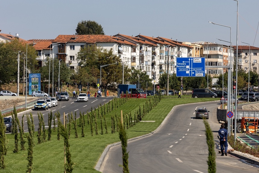 NEPI Rockcastle a inaugurat cel mai nou bulevard al Craiovei, investiţie de peste 10 milioane de euro, care facilitează traficul în zona Promenada Craiova.  Mall-ul Promenada Craiova, construit de dezvoltator, va fi deschis pe 5 octombrie