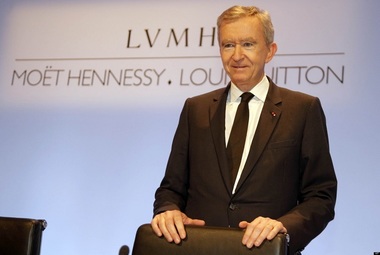Procuratura din Paris îl anchetează pe miliardarul Bernard Arnault pentru tranzacţii cu oligarhul rus Nikolai Sarkisov
