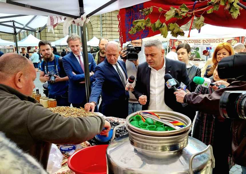 Florin Barbu a anunţat că a organizat un târg, la sediul Ministerului Agriculturii, de „Ziua Naţională a Produselor Româneşti”