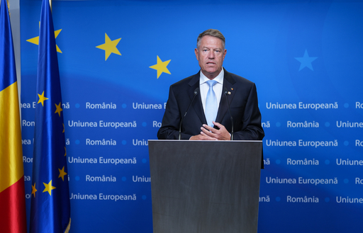 Iohannis, întrebat dacă va vorbi cu Ursula von der Leyen ca să obţină un accept pentru un deficit bugetar ceva mai ridicat: Vom avea o discuţie în marja Consiliului. Probabil, undeva pe un hol