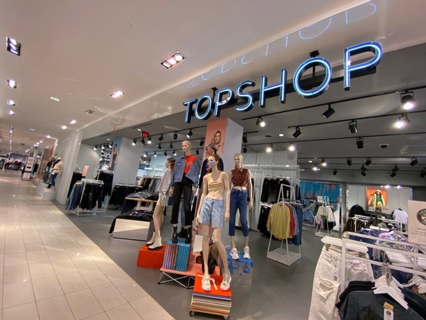 Retailerul britanic de modă online ASOS ar putea vinde marca Topshop