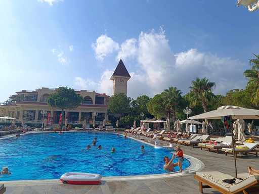 Hotelier Antalya: Preţurile vor creşte anul viitor cu 5-10%, faţă de anul acesta. ”Toate costurile au crescut, şi nu doar în Turcia”