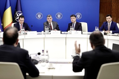 Premierul, discuţii cu delegaţia Grupului Renault despre extinderea investiţiilor în România  / Ciolacu: Am salutat cu toţii ideea Simonei Bucura-Oprescu de a avea la Mioveni un Muzeu Dacia 