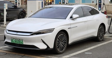 Gigantul producător chinez de vehicule electrice BYD şi-a lansat popularul automobil Han pe piaţa din Orientul Mijlociu