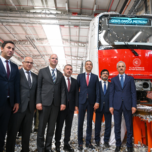 Bozankaya, companie prezentă şi pe piaţa din România, a produs primul metrou fără conductor din Turcia