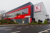 Kaufland inaugurează primul magazin din Bucureşti cu o mini-pădure urbană în parcare şi ajunge la o reţea de 173 de magazine la nivel naţional