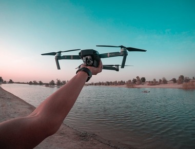 Compania românească OVES Enterprise, start-up de dezvoltare de software şi producător de drone, deschide primul birou din Norvegia, iar anul viitor se va extinde în Belgia şi Olanda