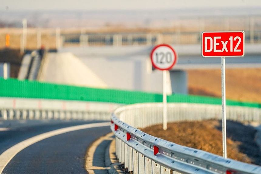 Ministrul Transporturilor anunţă că, sâmbătă, va fi deschisă circulaţia pe cei 31,75 km ai Tronsonului 3 al drumului expres Craiova-Piteşti