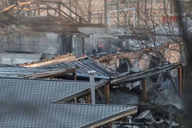 Ministerul Economiei: Ferma Dacilor a încercat clasificarea unor spaţii categoria 3 stele, dar nu a întrunit condiţiile necesare / A funcţionat fără clasificare, fiind sancţionată / Autorizaţia de funcţionare nu a fost solicitată pentru clasificare
