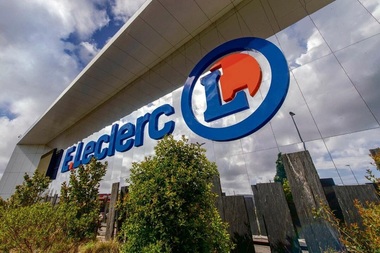 Preşedintele lanţului de supermarketuri E. Leclerc din Franţa susţine presiunile Carrefour asupra producătorilor de alimente pentru reducerea preţurilor