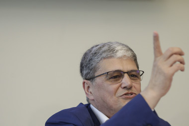 Boloş: Avem o veste proastă pentru cei care credeau că nu va merge modulul e-Factura / Au fost preluate în sistem peste 2,7 milioane de facturi, cu o valoare de 16 miliarde de lei / Ne aşteptăm să ajungem la un milion de facturi pe zi 
