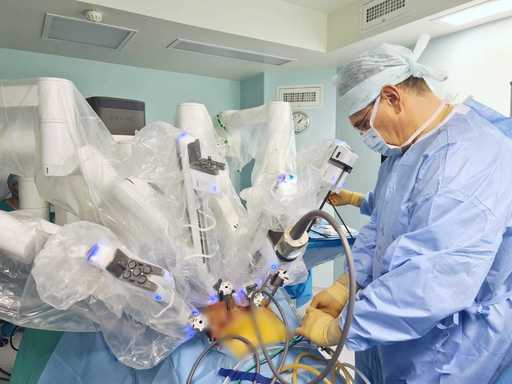 MedLife achiziţionează un robot da Vinci X în cadrul Spitalului Polisano din Sibiu, investiţie de peste 2 milioane euro
