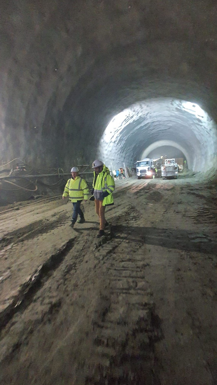 Lucrări în avans la tunelul de pe Autostrada Sibiu – Piteşti / Secretar de stat: Va fi o nouă lucrare de infrastructură rutieră care se va finaliza înainte de termenul contractat
