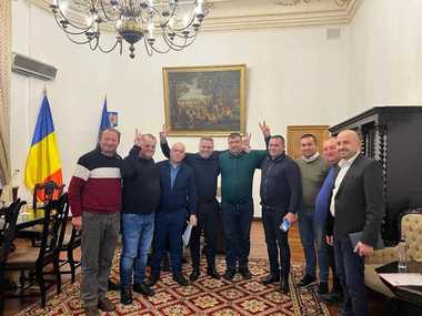 Ministrul Agriculturii: După cinci ore de dezbateri, fermierii din Botoşani şi Timiş au înţeles că în bugetul Ministerului există bani pentru toate problemele lor