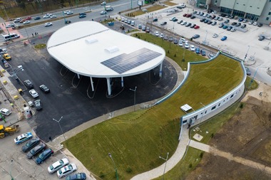 Braşov: Cel mai mare terminal de transport urban, gata în luna martie / Investiţie de peste 16 milioane de lei / Terminalul va avea 12 peroane, dintre care 4 sunt prevăzute cu staţii de încărcare rapidă