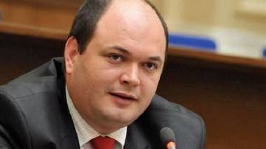 CONFERINŢA NEWS.RO – Ionuţ Dumitru, economist şef Raiffeisen Bank: Avem combustibil pentru creşterea economică / Problema este că avem deficite foarte mari care nu vor fi tolerate la nesfârşit de pieţele financiare 
