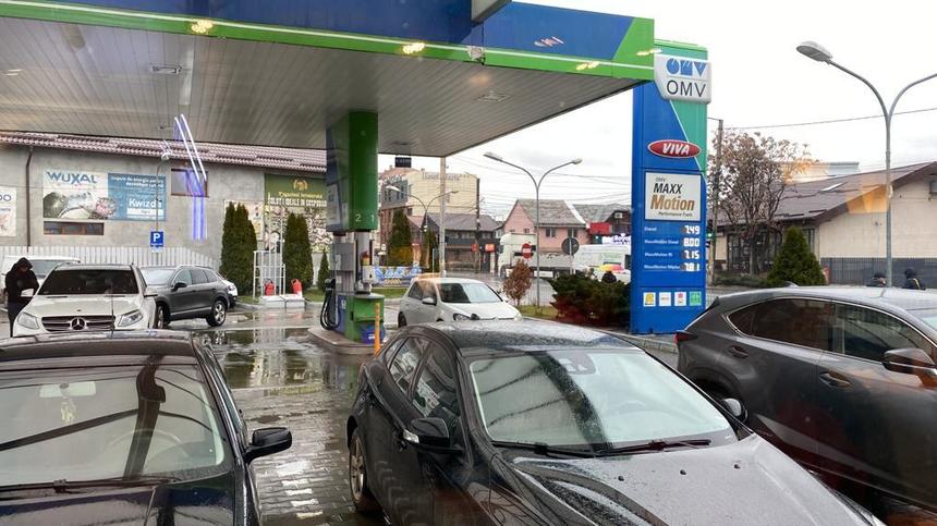 Aproape 200 de staţii de carburant din reţeaua OMV-Petrom, controlate de ANPC în toată ţara, în două zile / Au fost date amenzi în valoare de 340.000 de lei / 11 staţii au fost închise temporar 
