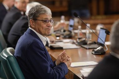 Boloş, despre impozitarea progesivă: Deocamdată, suntem cu sistemul de impozitare unică. Este o sarcină pe care noul Guvern instalat cu data de 1 ianuarie 2025 o va avea de dus la bun sfârşit 