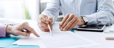 SONDAJ PwC: Peste o treime dintre directorii generali din România cred că modelul de afaceri al companiei trebuie reinventat pentru a supravieţui în următorul deceniu
