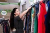 STUDIU: Una din 10 piese vestimentare achiziţionate în 2024 va fi second-hand. Vânzarea de haine second-hand va creşte până la 350 de miliarde de dolari în 2027 