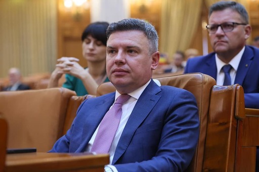 Un deputat PSD anunţă că guvernul are "planuri mari" pentru noi investiţii la compania Antibiotice Iaşi: Este esenţial să echilibrăm nevoia de acces la medicamente inovative cu suportul pentru producţia internă

