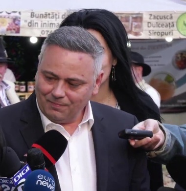 Florin Barbu: Fermierii români produc pui de calitate. România are un grad de autosuficienţă de 160% la carnea de pui