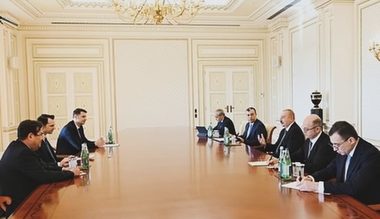Sebastian Burduja: Începând cu data de 3 iunie 2024, România va avea în sfârşit zbor direct către Azerbaidjan / Vor fi operaţionalizate 3 zboruri pe săptămână