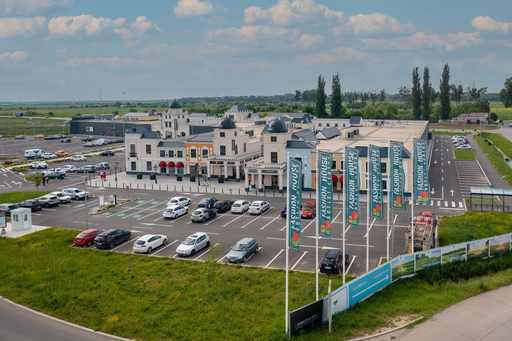 Faza a doua a Fashion House Pallady se va deschide pe 25 iunie. Investiţia în extinderea centrului comercial s-a ridicat la 45 milioane euro