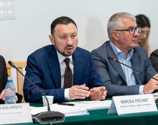 Fechet, despre noul Cod silvic: Metoda cea mai eficientă prin care descurajăm furtul de lemne nu e cea prin care nu lăsăm cetăţenii să se plimbe prin pădure, ci cea de confiscare a mijlocului de transport cu care se fură masa lemnoasă