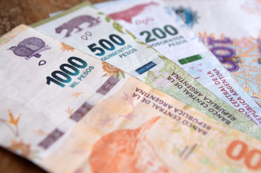 Analişti: Activitatea economică a Argentinei a scăzut probabil cu 5,9% în februarie, în termeni anuali