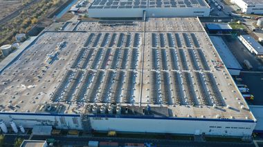 PepsiCo România investeşte 2,1 milioane de dolari în energie verde prin instalarea de panouri fotovoltaice în locaţiile sale din România 