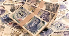 Yenul japonez a coborât luni faţă de dolarul american până la cel mai redus nivel după aprilie 1990