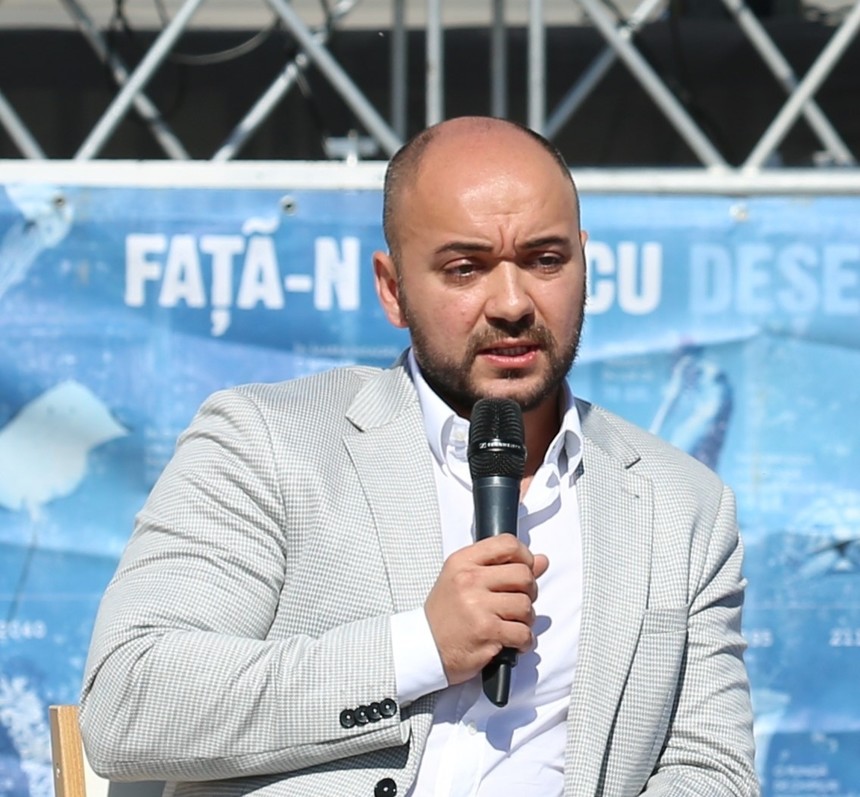 Andrei Corlan, comisar general la Garda Naţională de Mediu: Peste 250 de kg de peşte, confiscate în urma unor acţiuni de control, prin care au fost oprite în trafic 1256 de transporturi. Au fost descoperite şi 14 km de plasă, folosită pentru braconaj