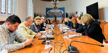 Florin Barbu, întâlnire cu cu reprezentanţii sectorului vegetal / Ministrul Agriculturii i-a asigurat  pe fermieri că va susţine în continuare, la Consiliul de miniştri de la Bruxelles, creşterea bugetului PAC şi a nivelului plăţilor directe