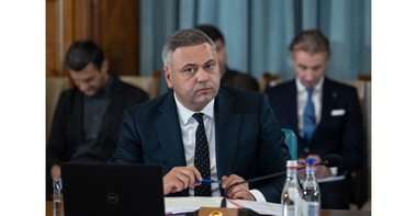 Executivul a modificat unele prevederi privitoare la implementarea Programului Naţional e Dezvoltare Rurală cofinanţat din Fondul European Agricol pentru Dezvoltare Rurală