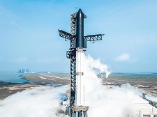 Racheta Starship a SpaceX a încheiat un zbor de testare pentru prima dată, amerizând cu succes în ocean