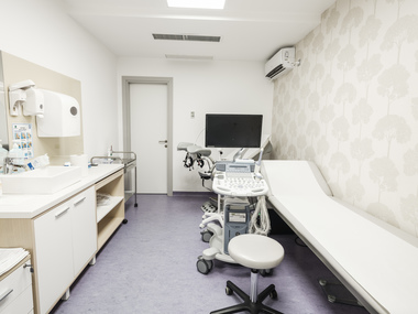 INS: În anul 2023, în România au funcţionat peste 67.000 de unităţi sanitare. Unui medic i-au revenit, în medie, 262 locuitori, faţă de 267 locuitori în anul 2022