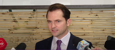 Sebastian Burduja: Nu există un risc asupra echilibrului sistemului energetic naţional, sau riscul unor avarii generalizate, pe zone largi, ci doar anumite probleme strict locale / Căutăm soluţii să creştem producţia hidro, pe vârfurile de consum