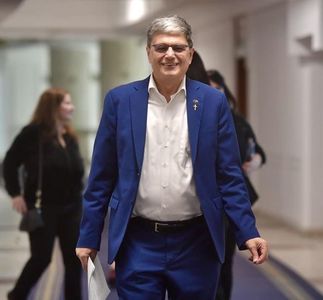 Boloş: Dăm startul înscrierilor pentru o măsură mult aşteptată de către mediul de afaceri, pentru sprijinirea investiţiilor în tehnologii noi. Esenţa acestei scheme cu buget de peste 2,2 miliarde lei, să genereze efect multiplicator în economie