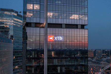 XTB, companie de tranzacţionare pe bursele internaţionale, a realizat venituri de 217,6 milioane euro în prima jumătate a anului, în creştere cu 20% 