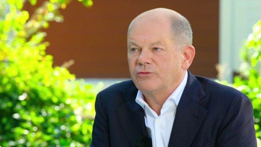 Cancelarul german Scholz critică ”atacul” UniCredit asupra Commerzbank, întărind opoziţia faţă de o preluare