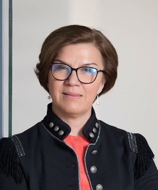 Conferinţa ”Roinvest” – Dărăban (ACUE): Dacă până acum s-au investit, în medie, 500 de milioane de euro pe an în reţelele de distribuţie a energiei electrice, ar trebui să ajungem la un miliard şi jumătate pentru a face faţă ambiţiilor stabilite prin obiectivele naţionale 
