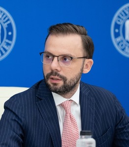 Conferinţa „RoInvest” –  Mihai Precup: În toate şedinţele Comitetului de supraveghere macroprudenţială de la BNR concluzia univocă a fost că bancarizarea a scăzut la nivel naţional, companiile cu capitaluri proprii fiind una dintre marile provocări - VIDE