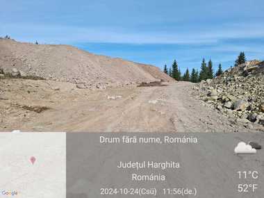 Harghita – Steril provenit dintr-o carieră de piatră, împrăştiat pe o suprafaţă de un hectar, într-un sit NATURA 2000 / Comisarii Gărzii de Mediu au aplicat o amendă şi au notificat Agenţia pentru Protecţia Mediului pentru a evalua impactul în zonă

