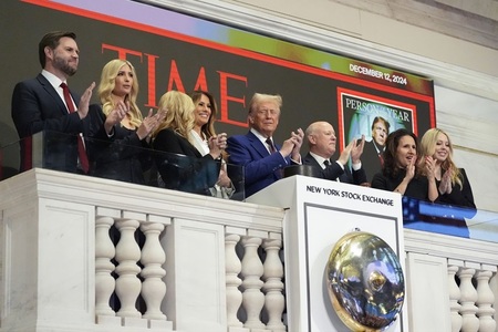 Donald Trump a deschis sesiunea bursieră la NYSE, promiţând ”un boom economic” sub administraţia sa